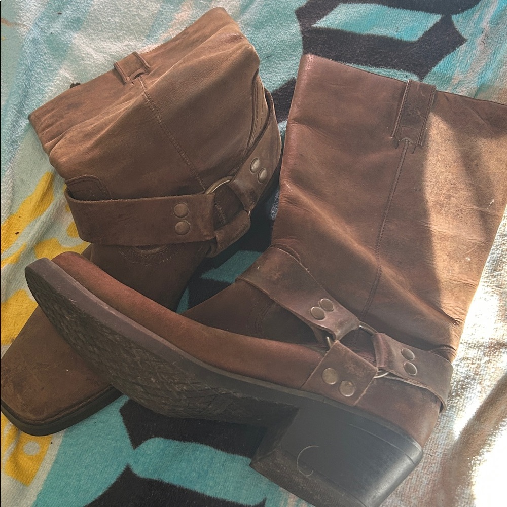 Bass Pro Shops Dark Brown Heeled Boots
